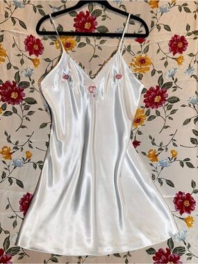 VINTAGE VAL MODE LINGERIE WHITE BRIDAL SLIP- MINI- FLORAL EMBROIDERY SIZE L